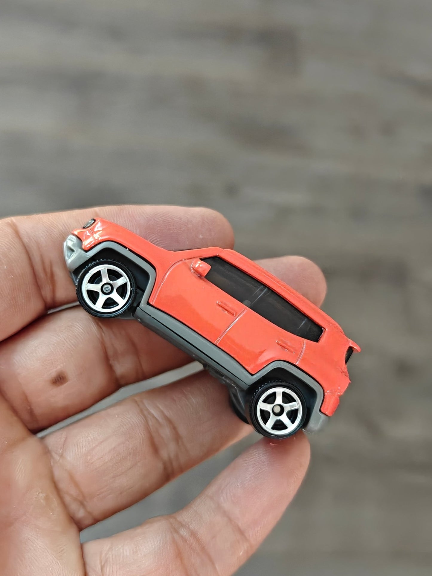 Matchbox 2019 Jeep Renegade - Red (Open Box) - Kinder Logs
