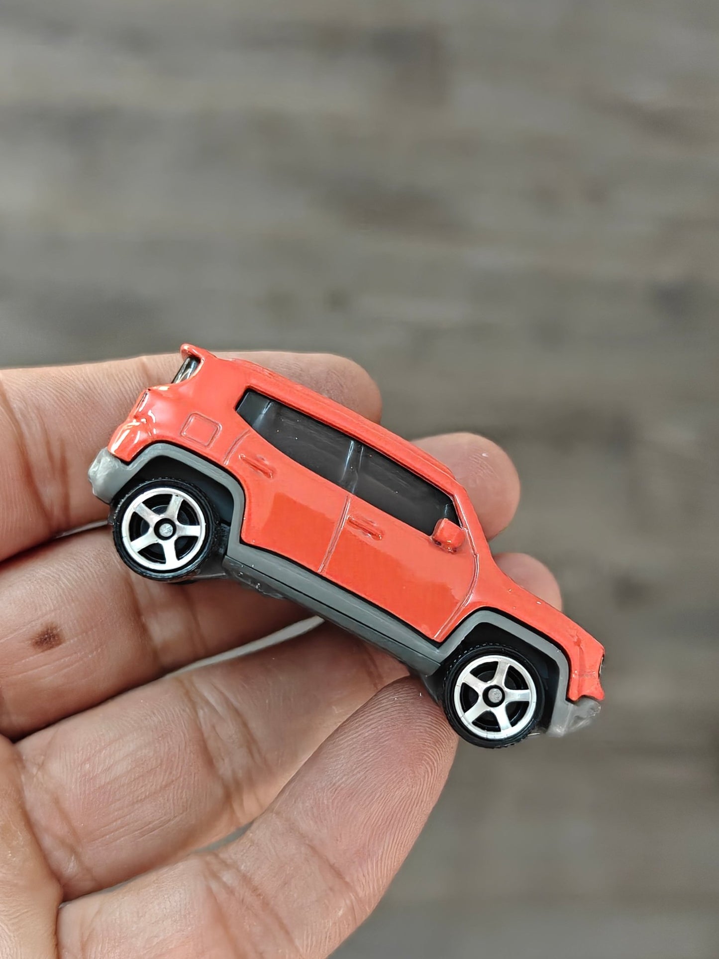 Matchbox 2019 Jeep Renegade - Red (Open Box) - Kinder Logs