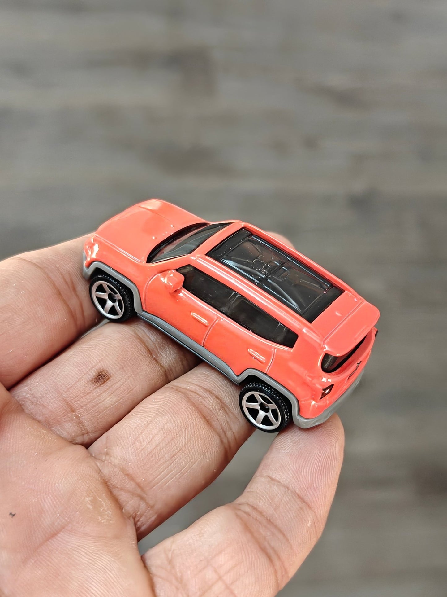 Matchbox 2019 Jeep Renegade - Red (Open Box) - Kinder Logs