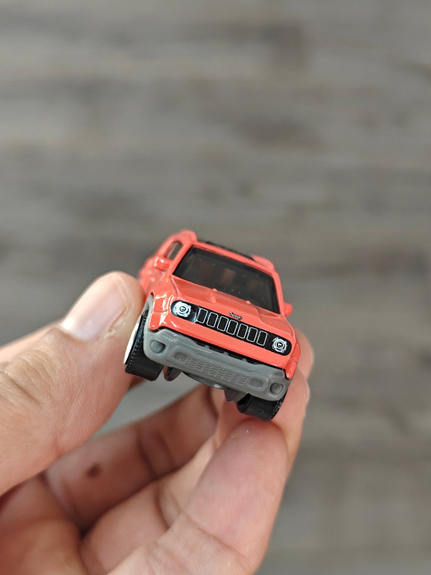 Matchbox 2019 Jeep Renegade - Red (Open Box) - Kinder Logs