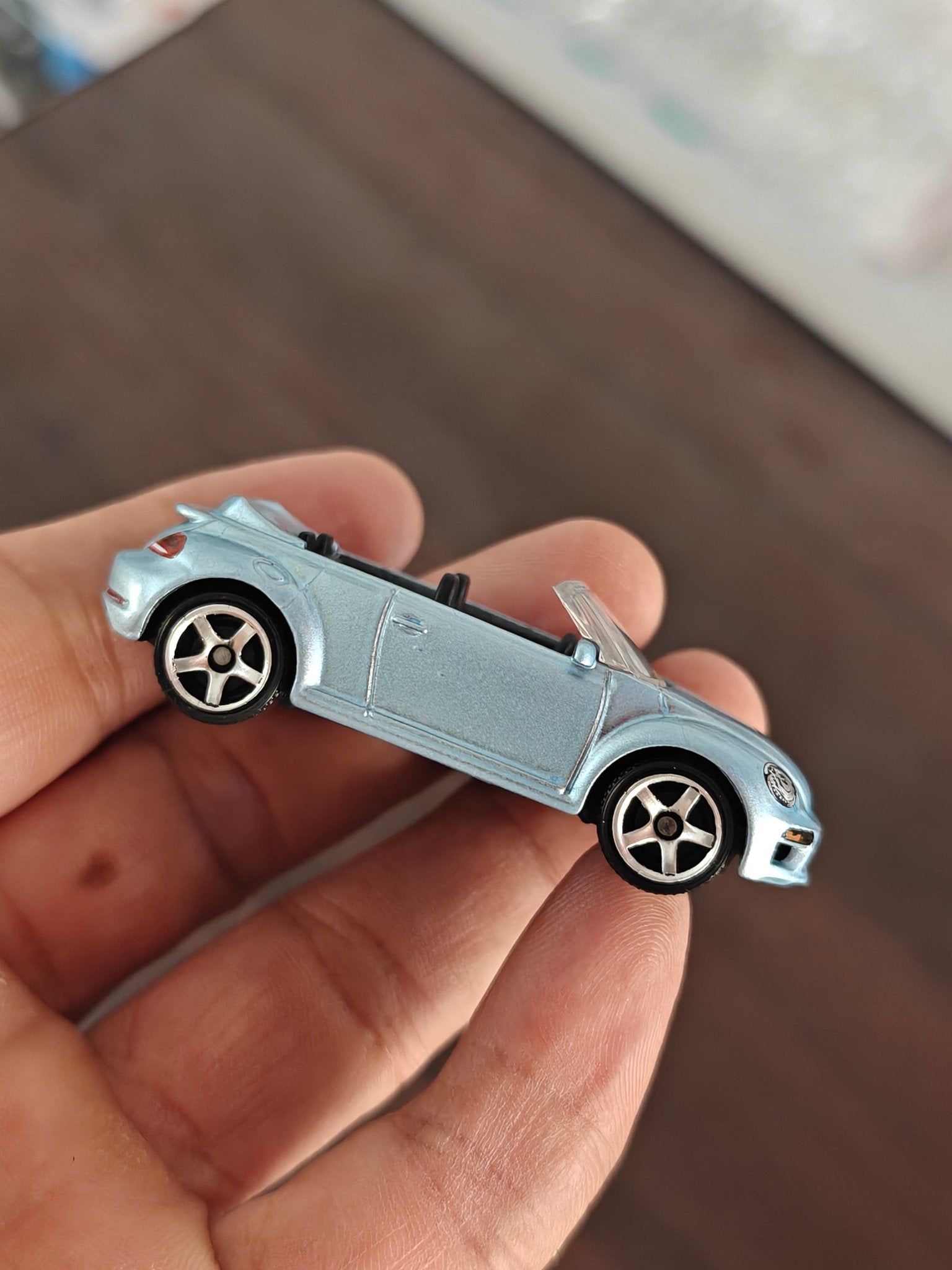 Matchbox 2019 VW Beetle Convertible - Light Blue (Uncarded - New) - Kinder Logs