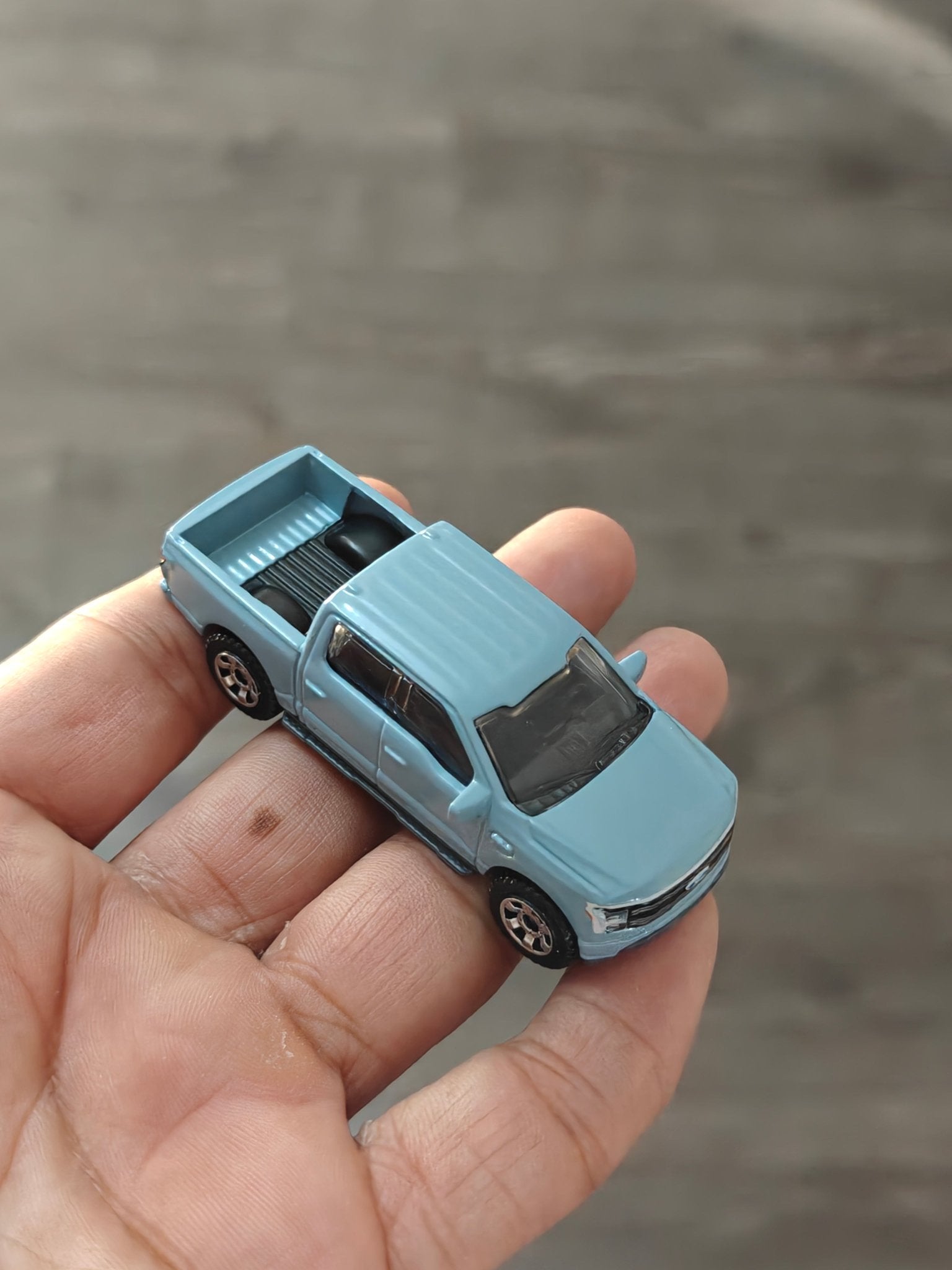 Matchbox 2022 Ford F - 150 Lightning - Light Blue (Uncarded - New) - Kinder Logs