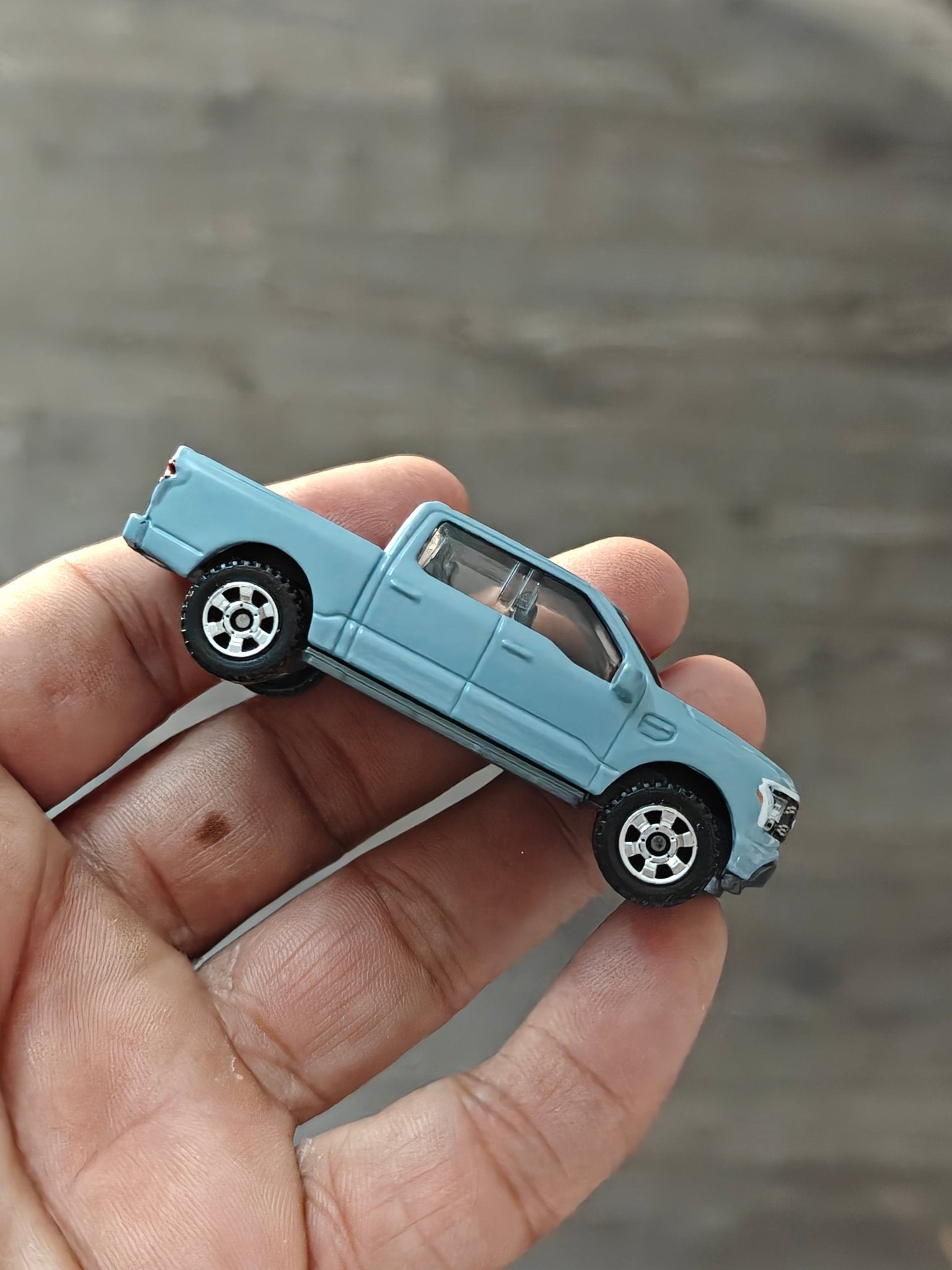 Matchbox 2022 Ford F - 150 Lightning - Light Blue (Uncarded - New) - Kinder Logs