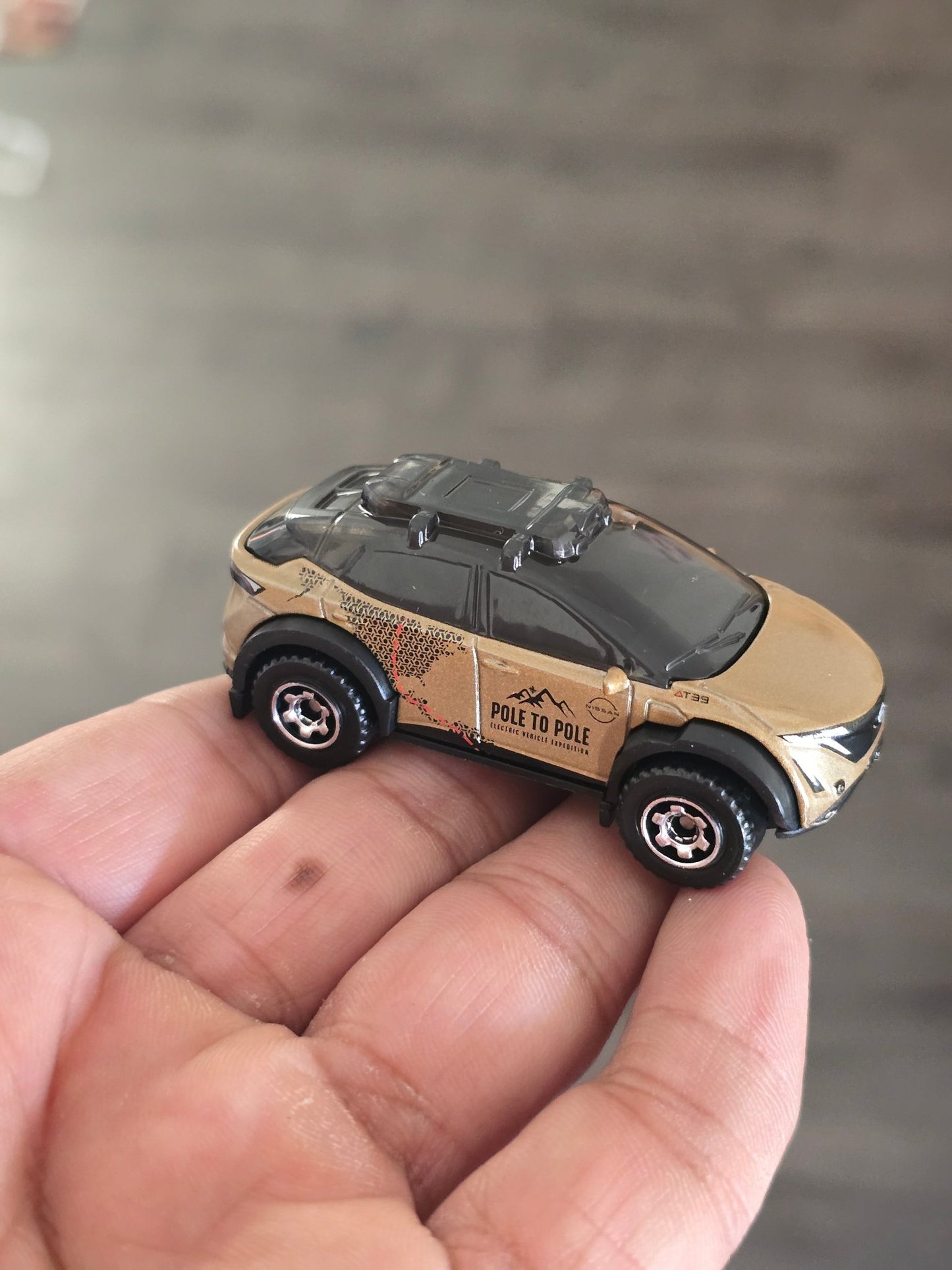 Matchbox 2023 Nissan Ariya Pole to Pole (Uncarded - New) - Kinder Logs