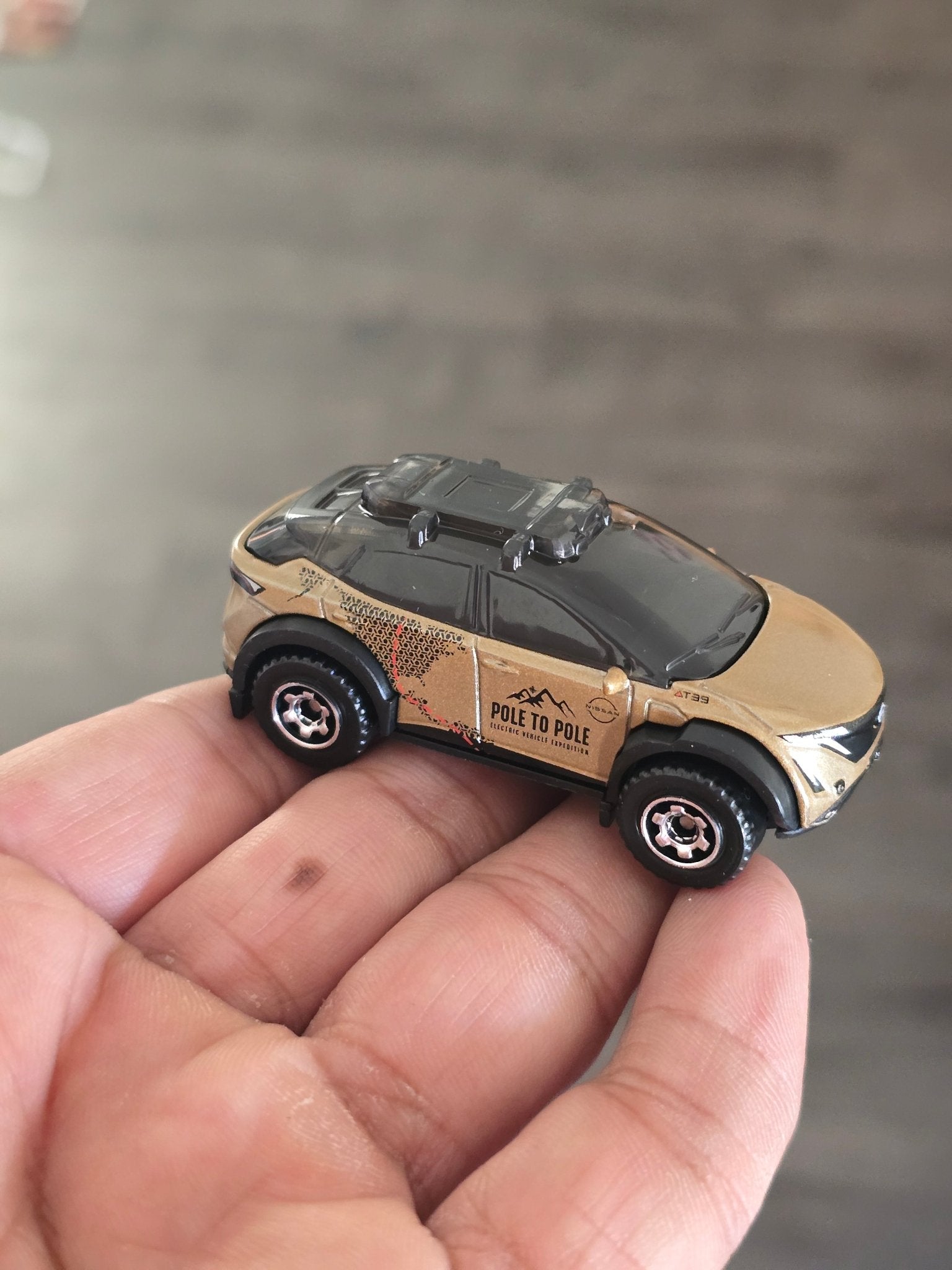 Matchbox 2023 Nissan Ariya Pole to Pole (Uncarded - New) - Kinder Logs