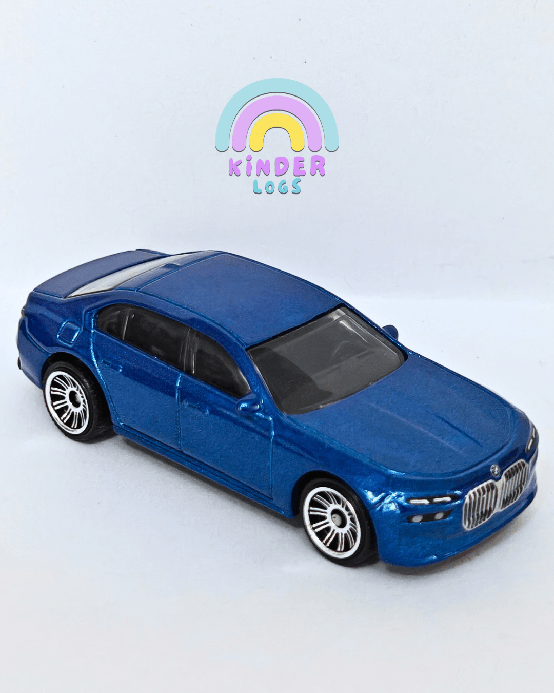 Matchbox 2024 BMW 7 Series - Blue (Uncarded - New) - Kinder Logs
