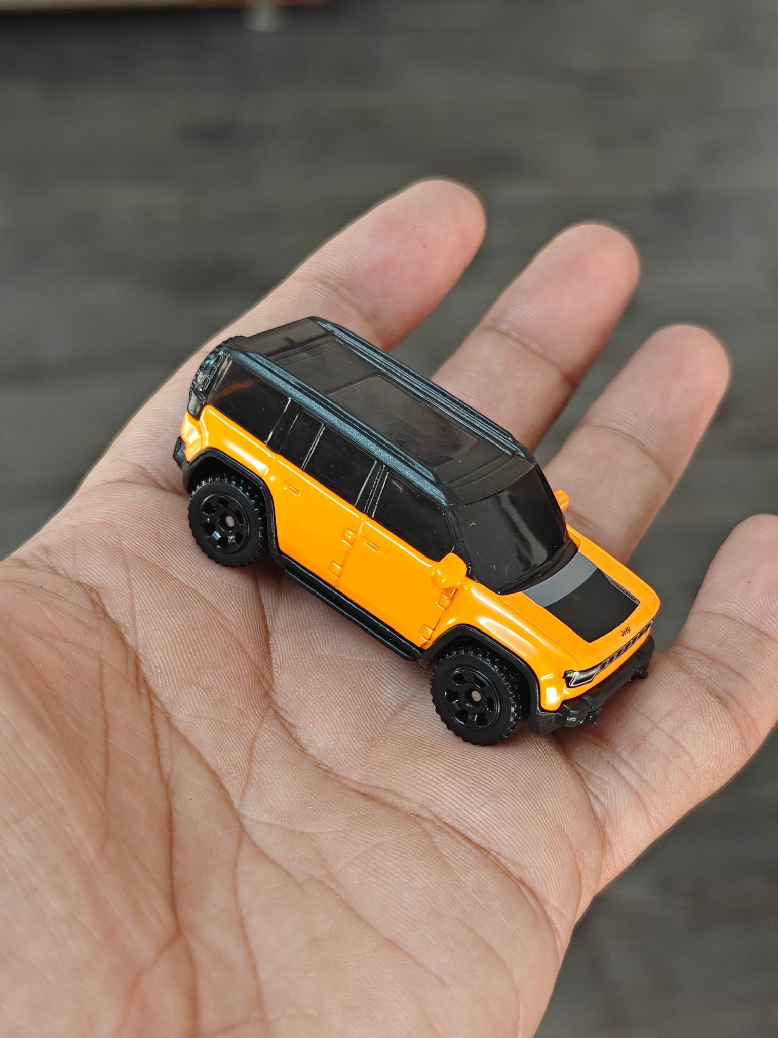 Matchbox 2025 Jeep Recon - Orange (Uncarded - New) - Kinder Logs
