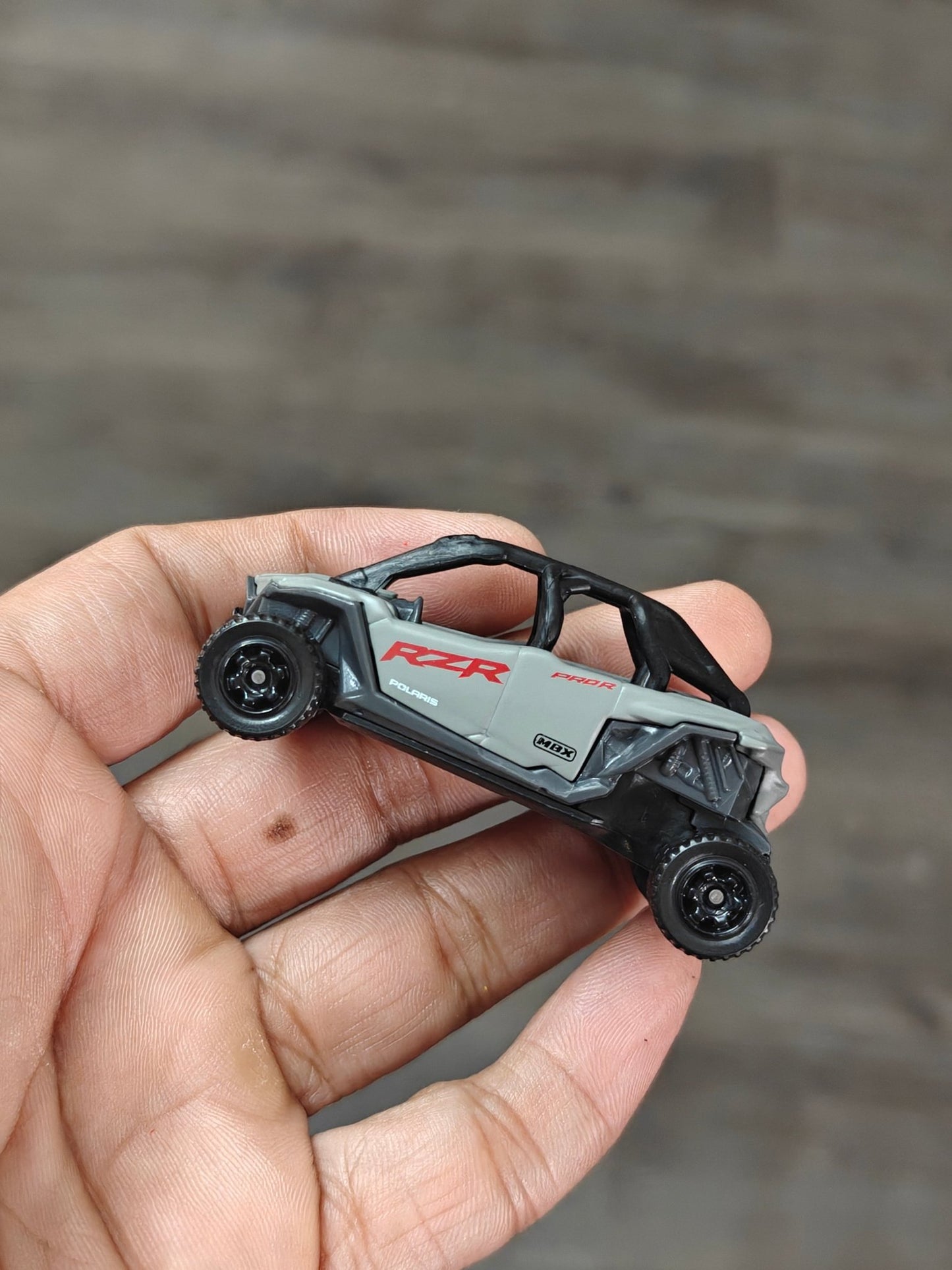 Matchbox 2025 Polaris RZR PRO R 4 Sport - Grey (Uncarded - New) - Kinder Logs