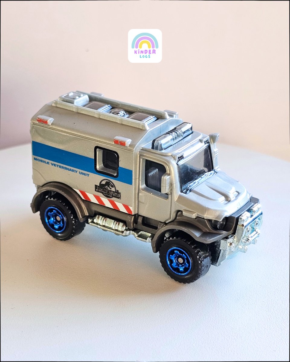 Matchbox 4x4 Scrambulance - Jurassic Park (Uncarded) - Kinder Logs