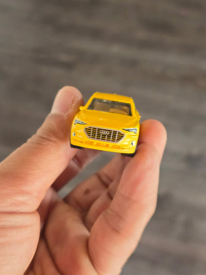 Matchbox Audi e - Tron EV - Yellow (Uncarded - New) - Kinder Logs