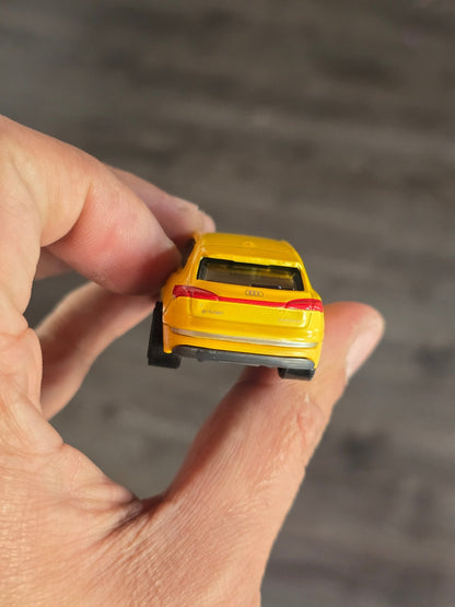 Matchbox Audi e - Tron EV - Yellow (Uncarded - New) - Kinder Logs
