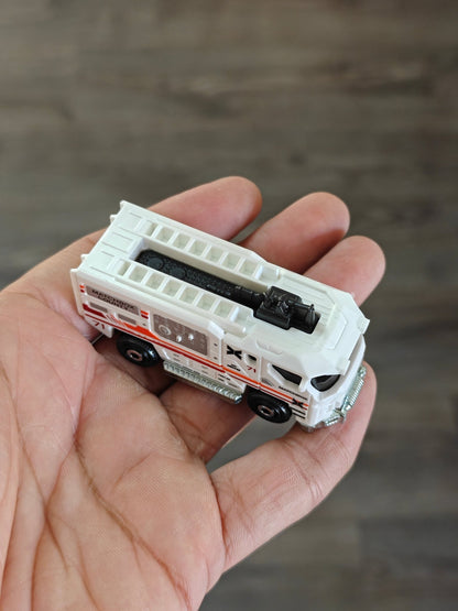 Matchbox Blaze Buster Fire Truck - White (Uncarded - New) - Kinder Logs