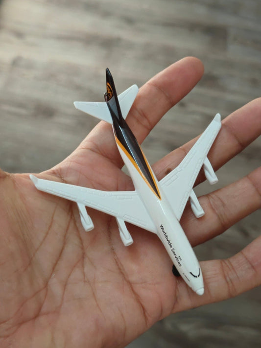Matchbox Boeing 747-400 Aeroplane (Uncarded - New) - Kinder Logs