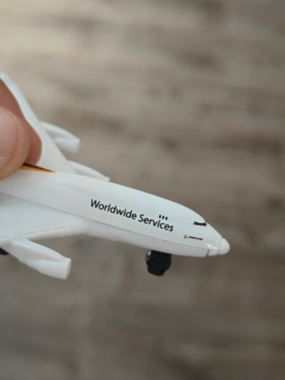 Matchbox Boeing 747-400 Aeroplane (Uncarded - New) - Kinder Logs