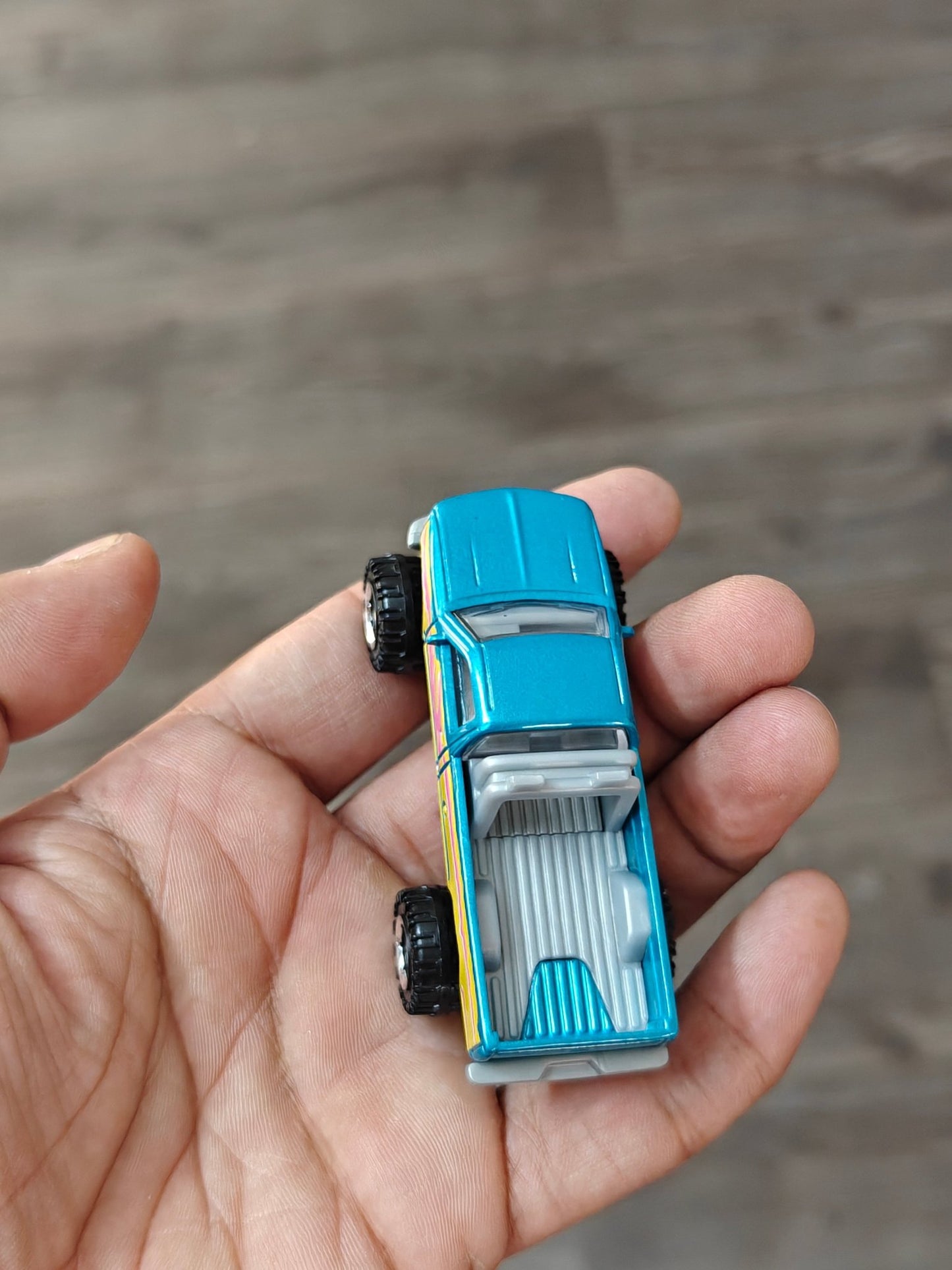 Matchbox Chevy K - 1500 Pickup Truck (Uncarded - New) - Kinder Logs