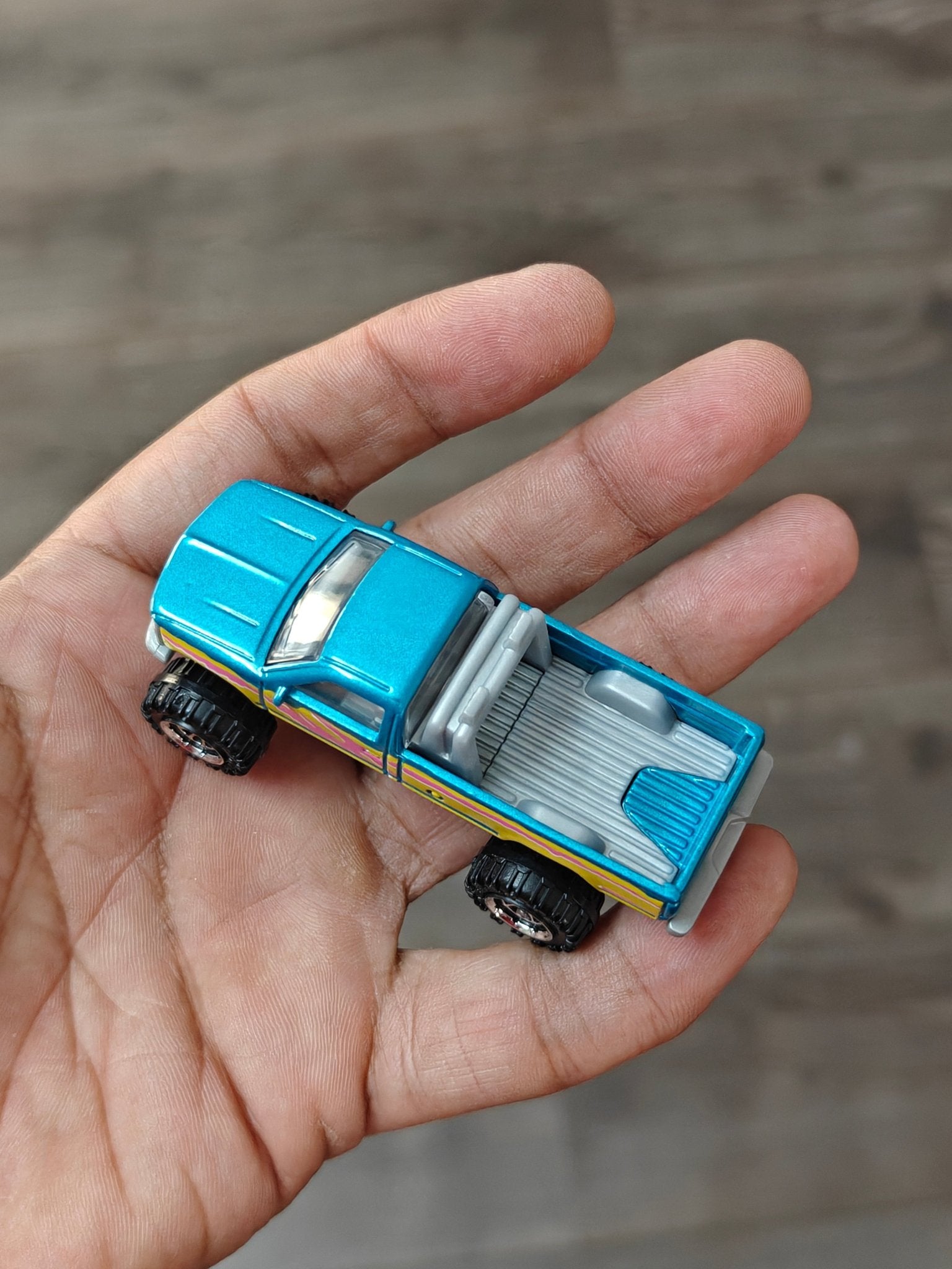 Matchbox Chevy K - 1500 Pickup Truck (Uncarded - New) - Kinder Logs