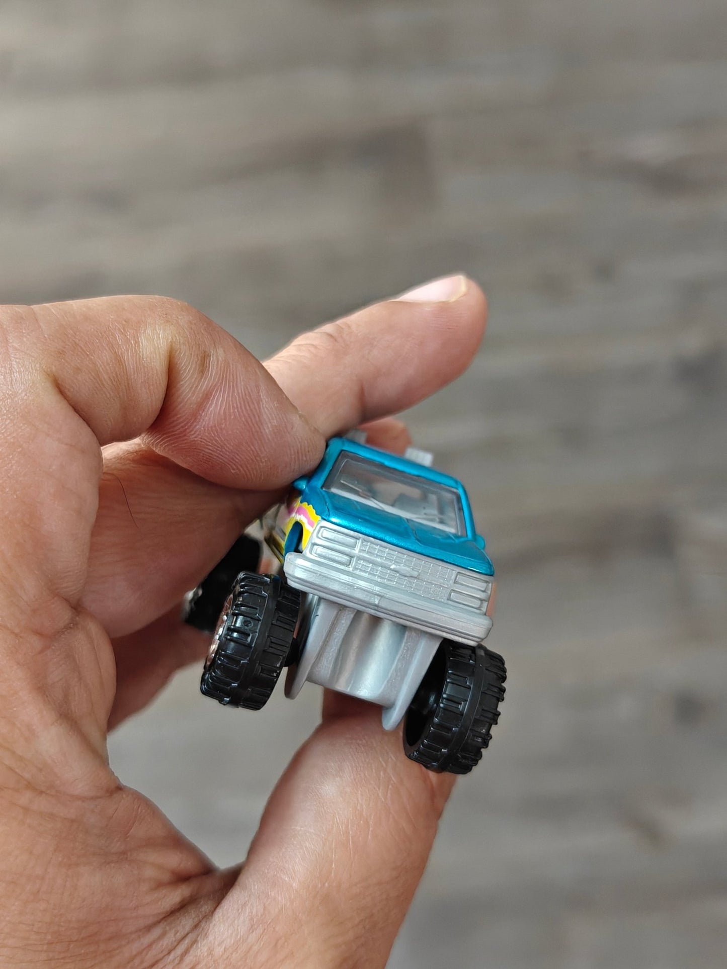 Matchbox Chevy K - 1500 Pickup Truck (Uncarded - New) - Kinder Logs