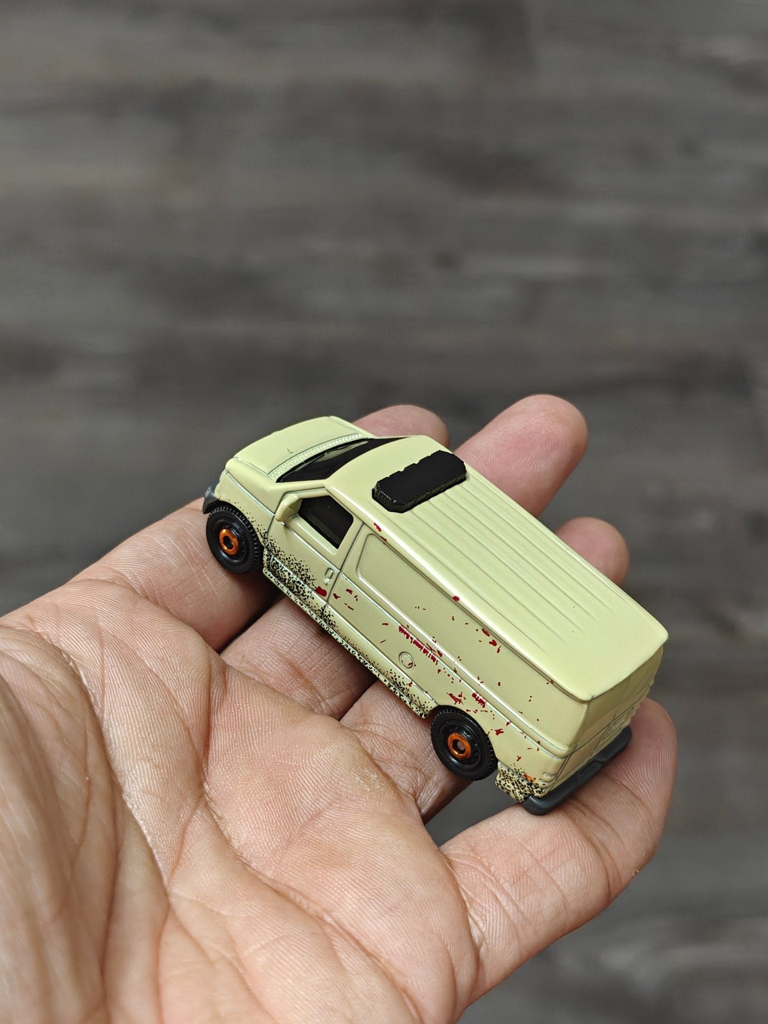 Matchbox Ford Panel Van - Jurassic World Rebirth (Uncarded - New) - Kinder Logs