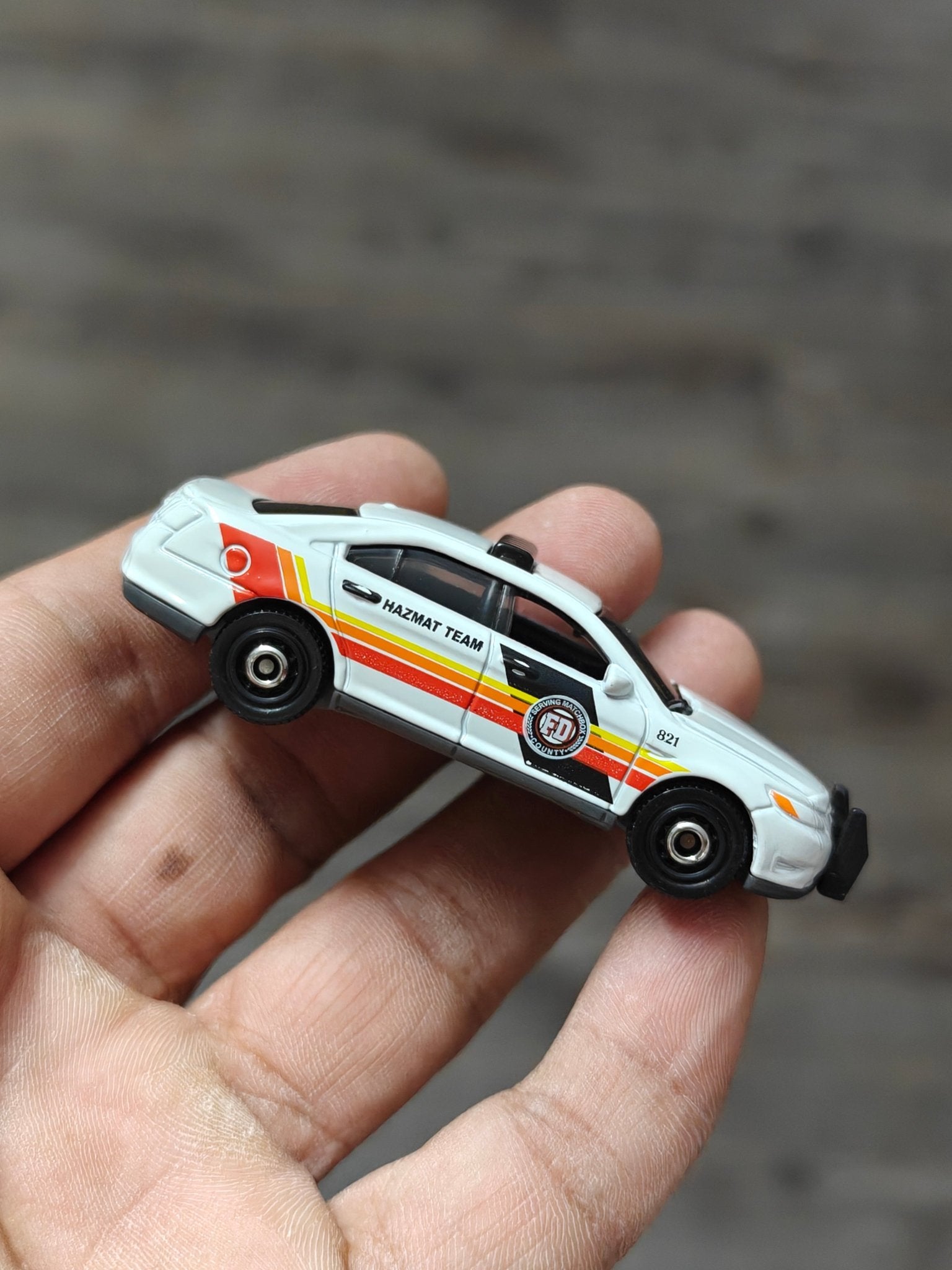 Matchbox Ford Police Interceptor Hazmat Team (Uncarded - New) - Kinder Logs