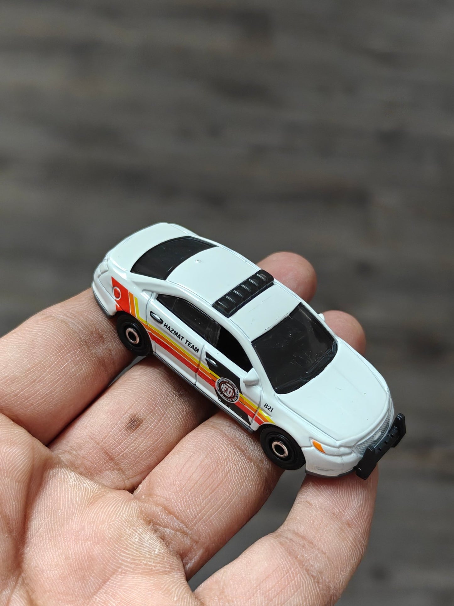 Matchbox Ford Police Interceptor Hazmat Team (Uncarded - New) - Kinder Logs