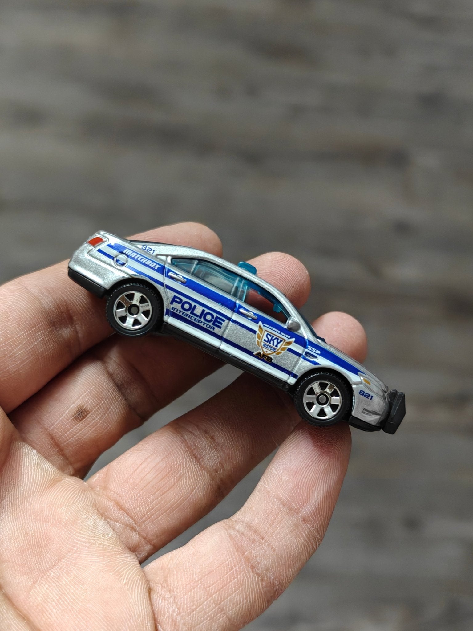 Matchbox Ford Police Interceptor (Uncarded - New) - Kinder Logs
