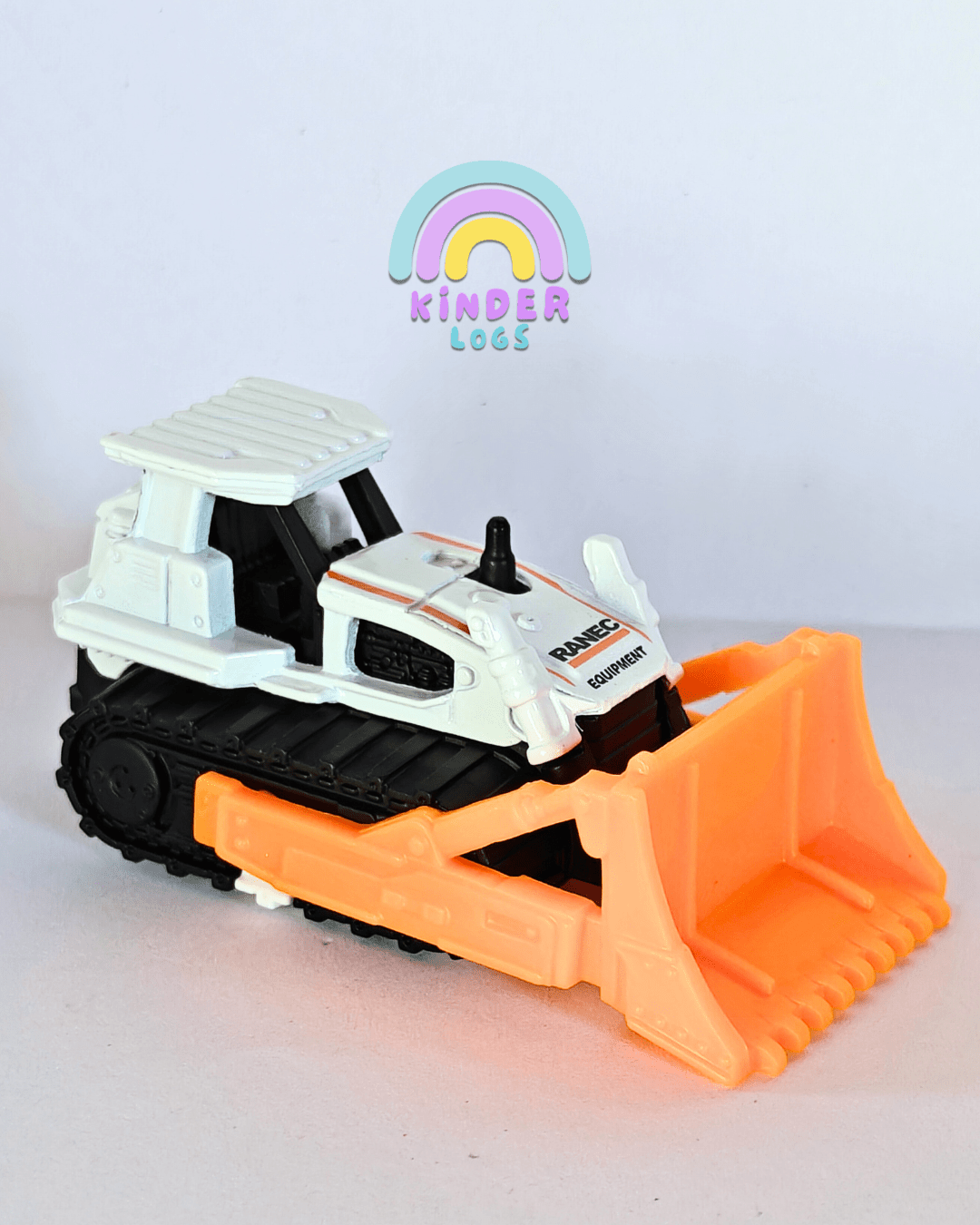 Matchbox Ground Breaker - White (Uncarded - New) - Kinder Logs