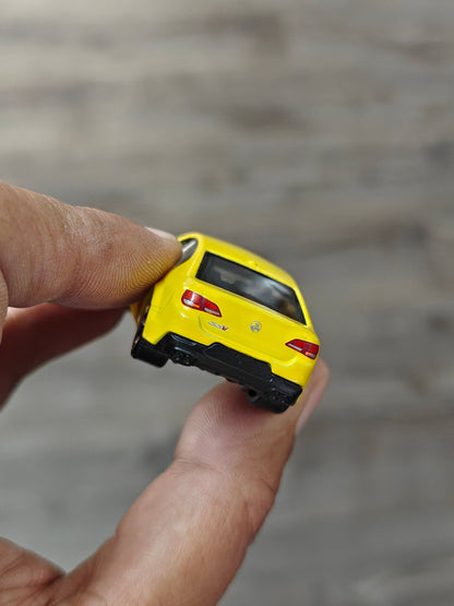 Matchbox Holden VF Commodore SSV - Yellow (Uncarded - New) - Kinder Logs