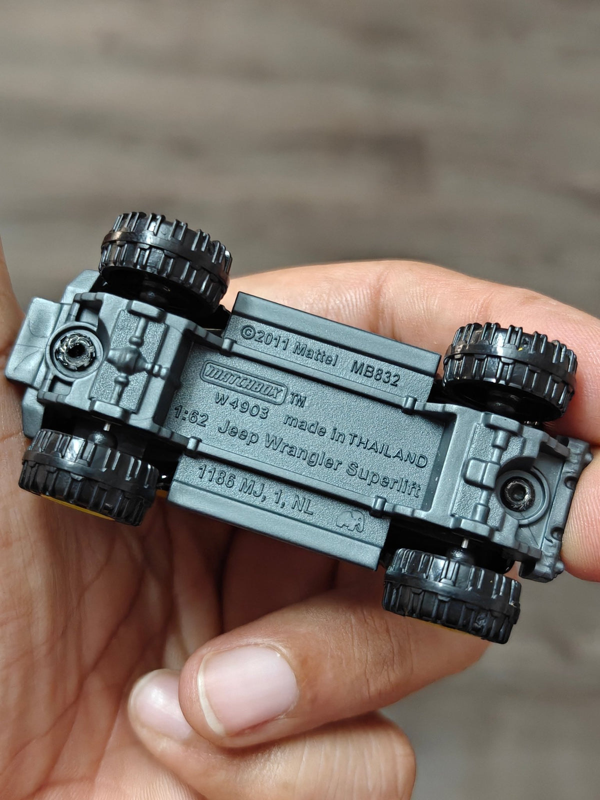 Matchbox Jeep Wrangler Superlift - Black (Uncarded - New) - Kinder Logs