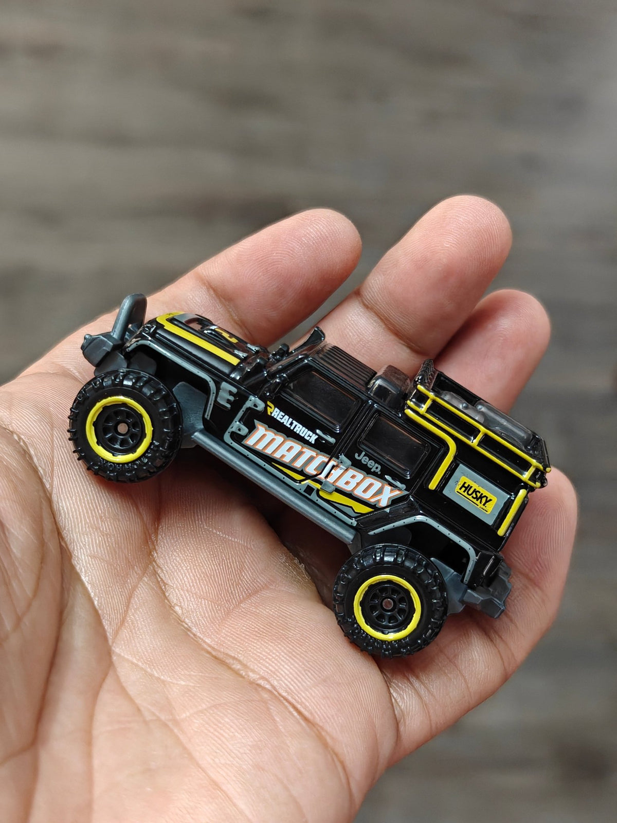 Matchbox Jeep Wrangler Superlift - Black (Uncarded - New) - Kinder Logs