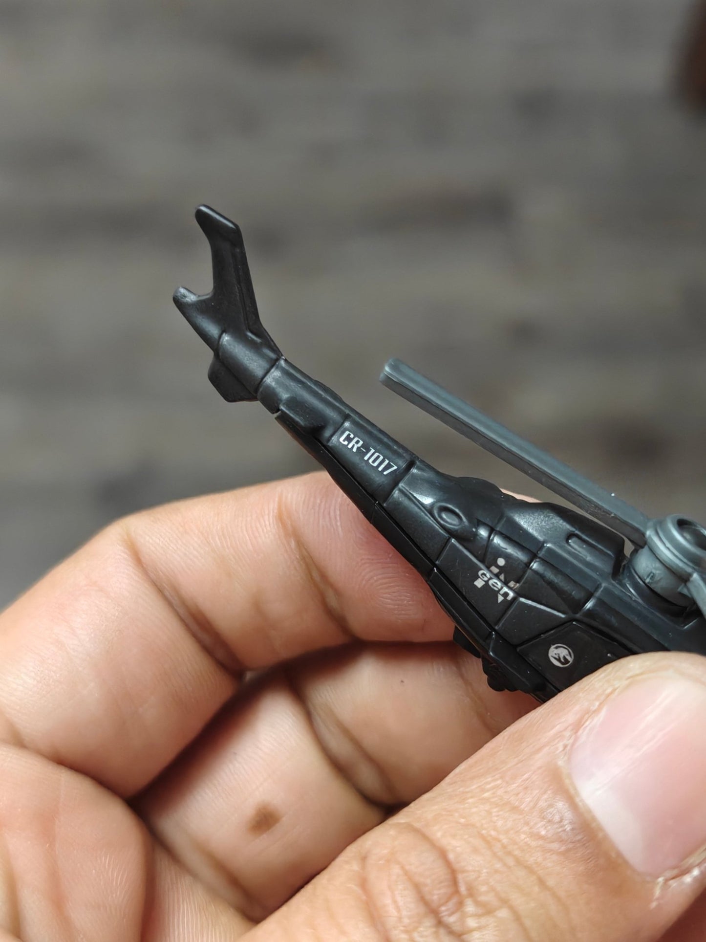 Matchbox Jurassic World Rebirth Helicopter CR - 1017 (Uncarded - New) - Kinder Logs