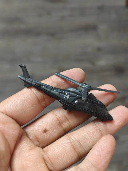 Matchbox Jurassic World Rebirth Helicopter CR - 1017 (Uncarded - New) - Kinder Logs