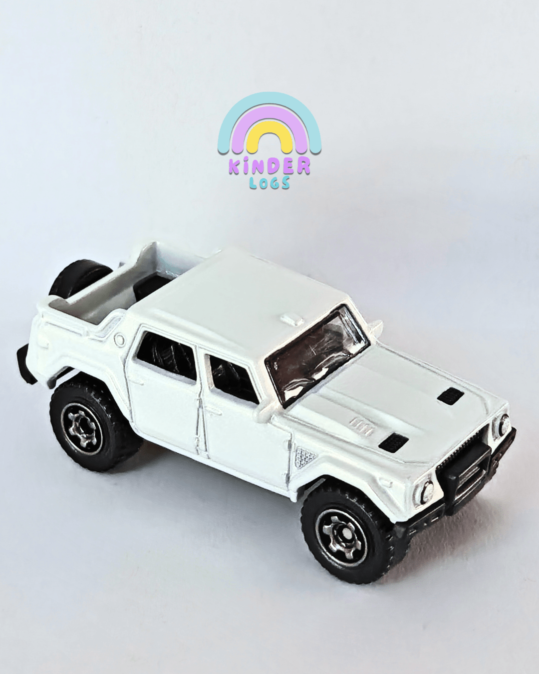 Matchbox Lamborghini LM002 - White (Uncarded - New) - Kinder Logs