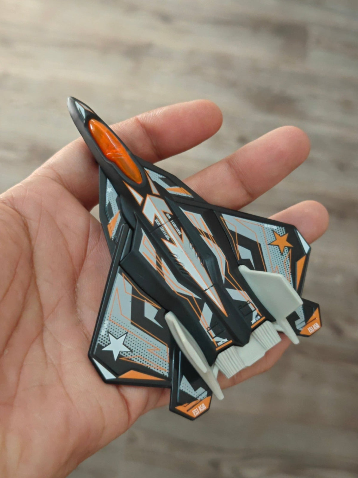 Matchbox MBX Enemy Strike Jet (Uncarded - New) - Kinder Logs