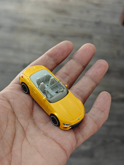Matchbox Mercedes AMG SL 63 - Yellow (Uncarded - New) - Kinder Logs
