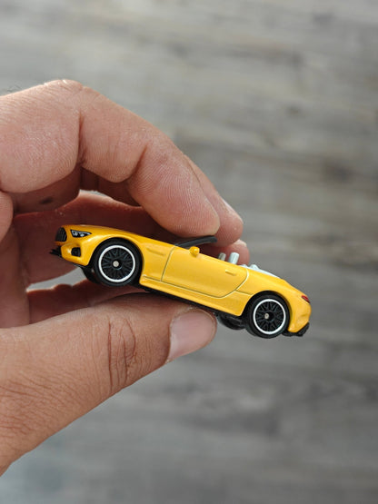 Matchbox Mercedes AMG SL 63 - Yellow (Uncarded - New) - Kinder Logs