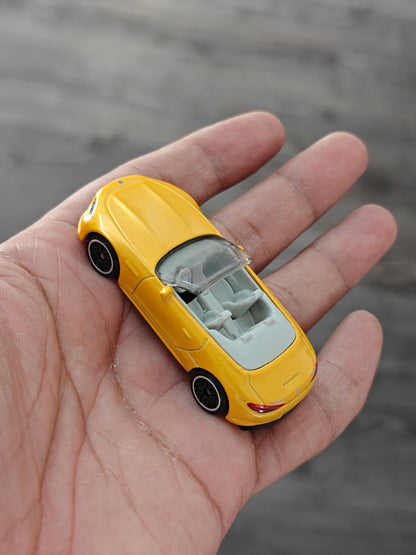 Matchbox Mercedes AMG SL 63 - Yellow (Uncarded - New) - Kinder Logs