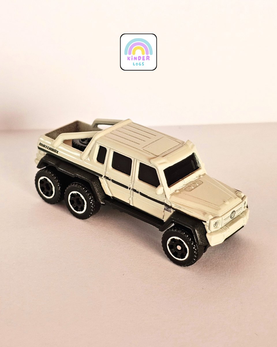 Matchbox Mercedes - Benz G63 AMG 6x6 (Uncarded) - Kinder Logs