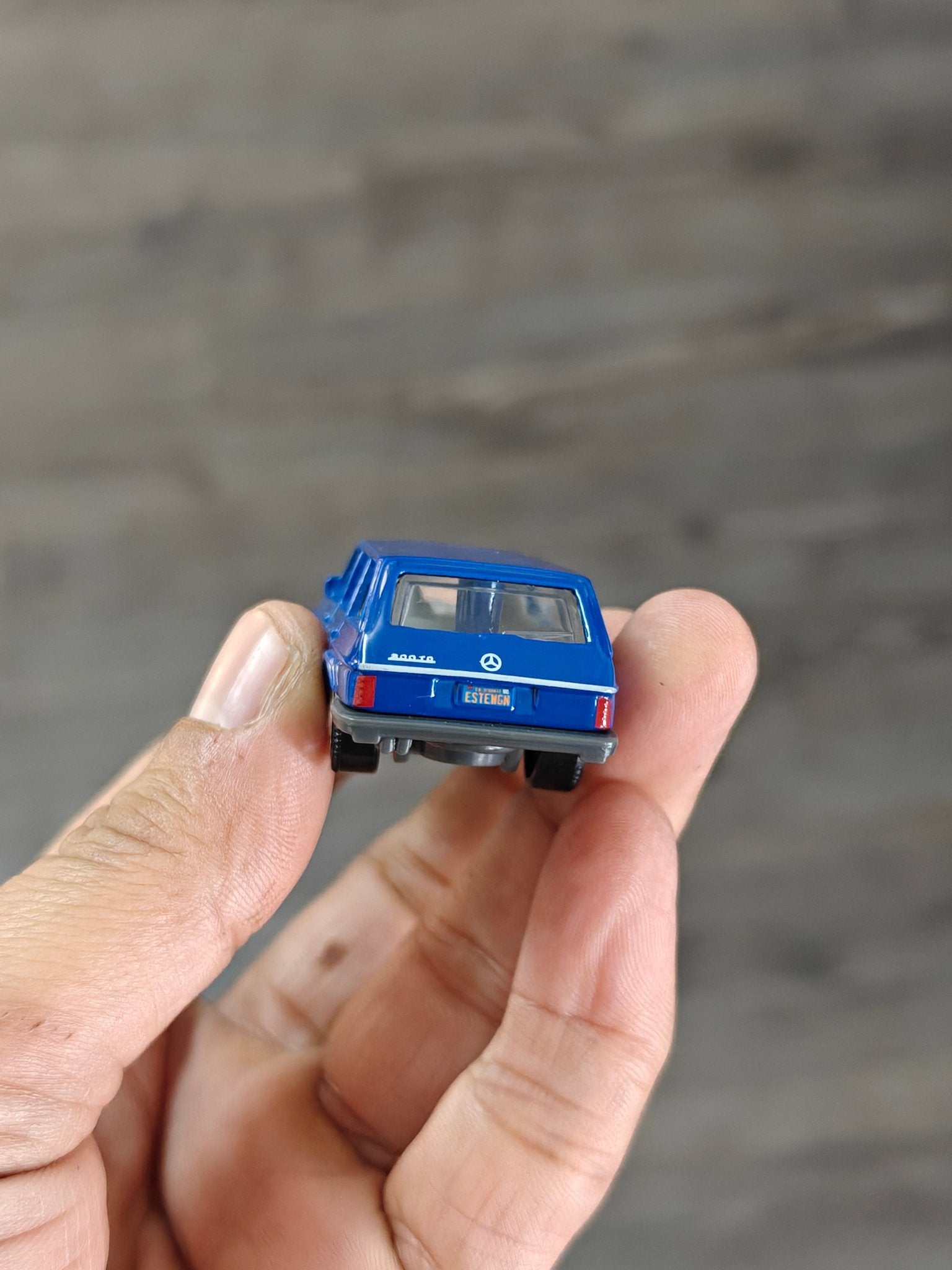 Matchbox Mercedes - Benz S123 Wagon - Blue (Uncarded - New) - Kinder Logs