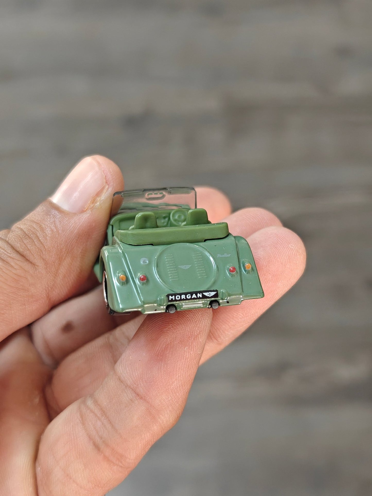 Matchbox Morgan Plus Four - Green (Uncarded - New) - Kinder Logs