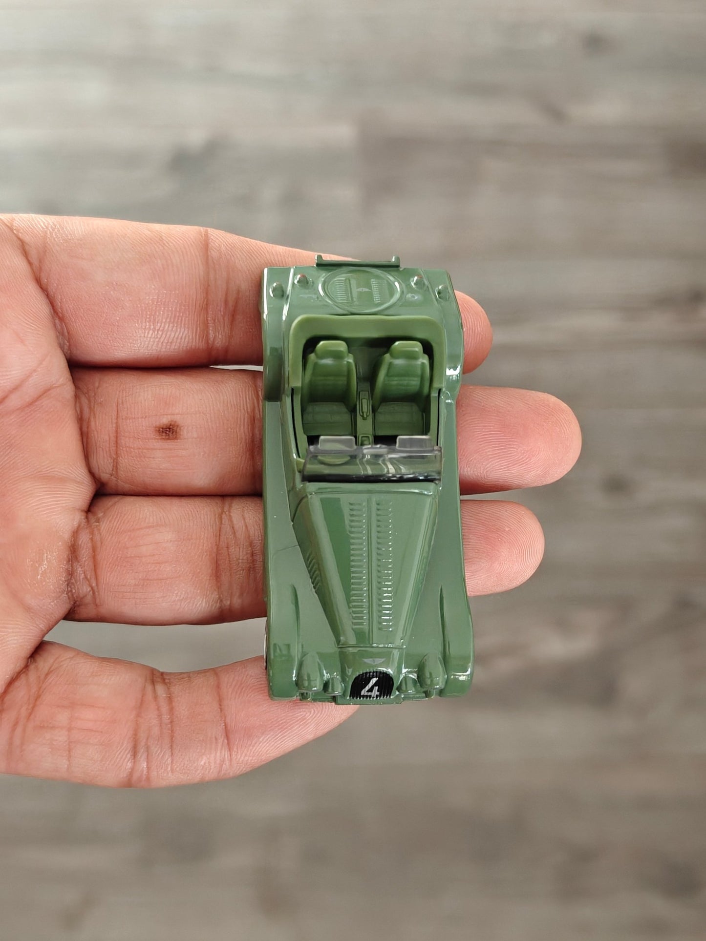 Matchbox Morgan Plus Four - Green (Uncarded - New) - Kinder Logs