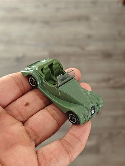 Matchbox Morgan Plus Four - Green (Uncarded - New) - Kinder Logs