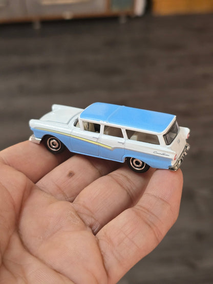 Matchbox Moving Parts 1957 Ford Country Sedan (Uncarded - New) - Kinder Logs