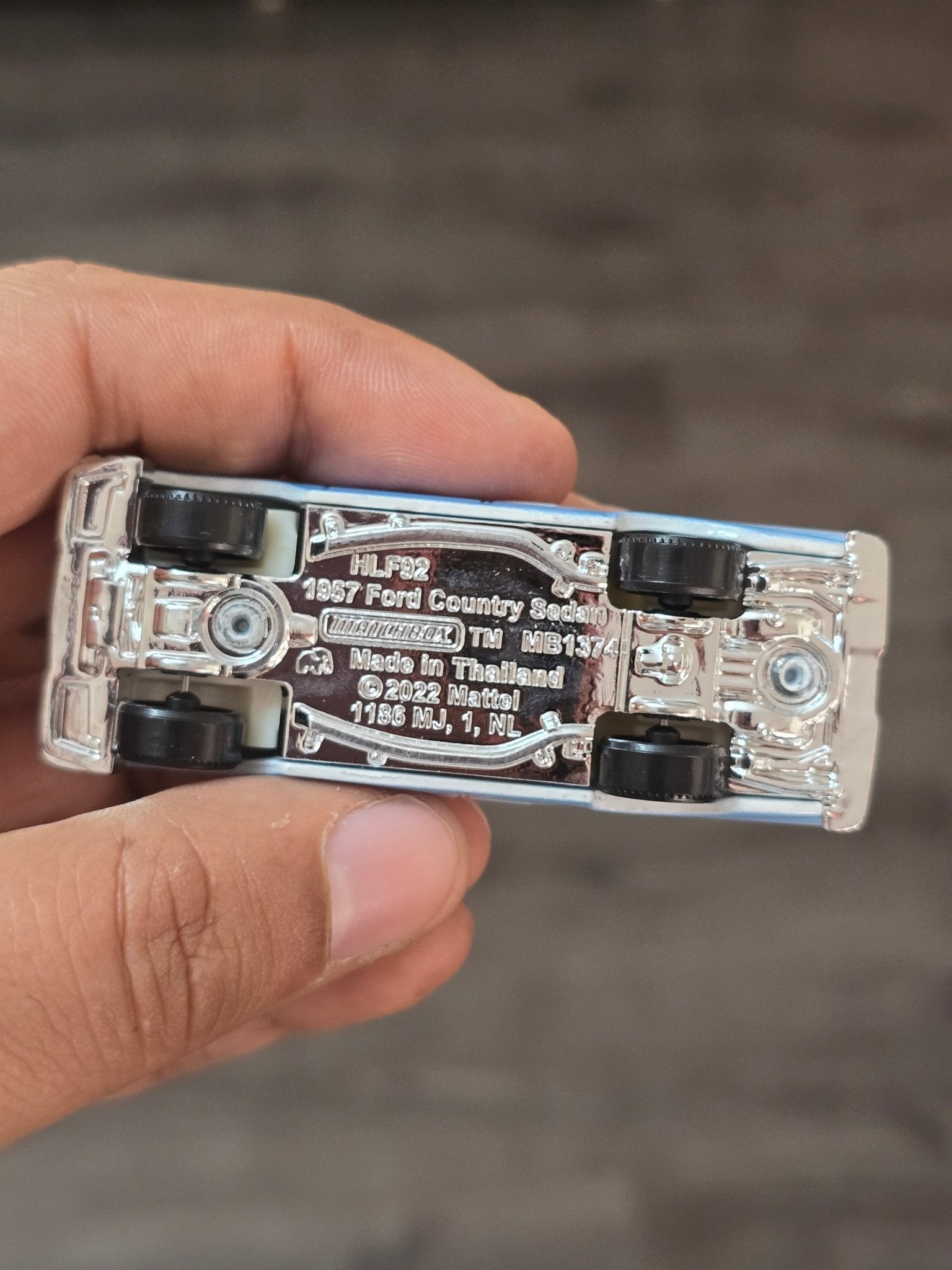 Matchbox Moving Parts 1957 Ford Country Sedan (Uncarded - New) - Kinder Logs