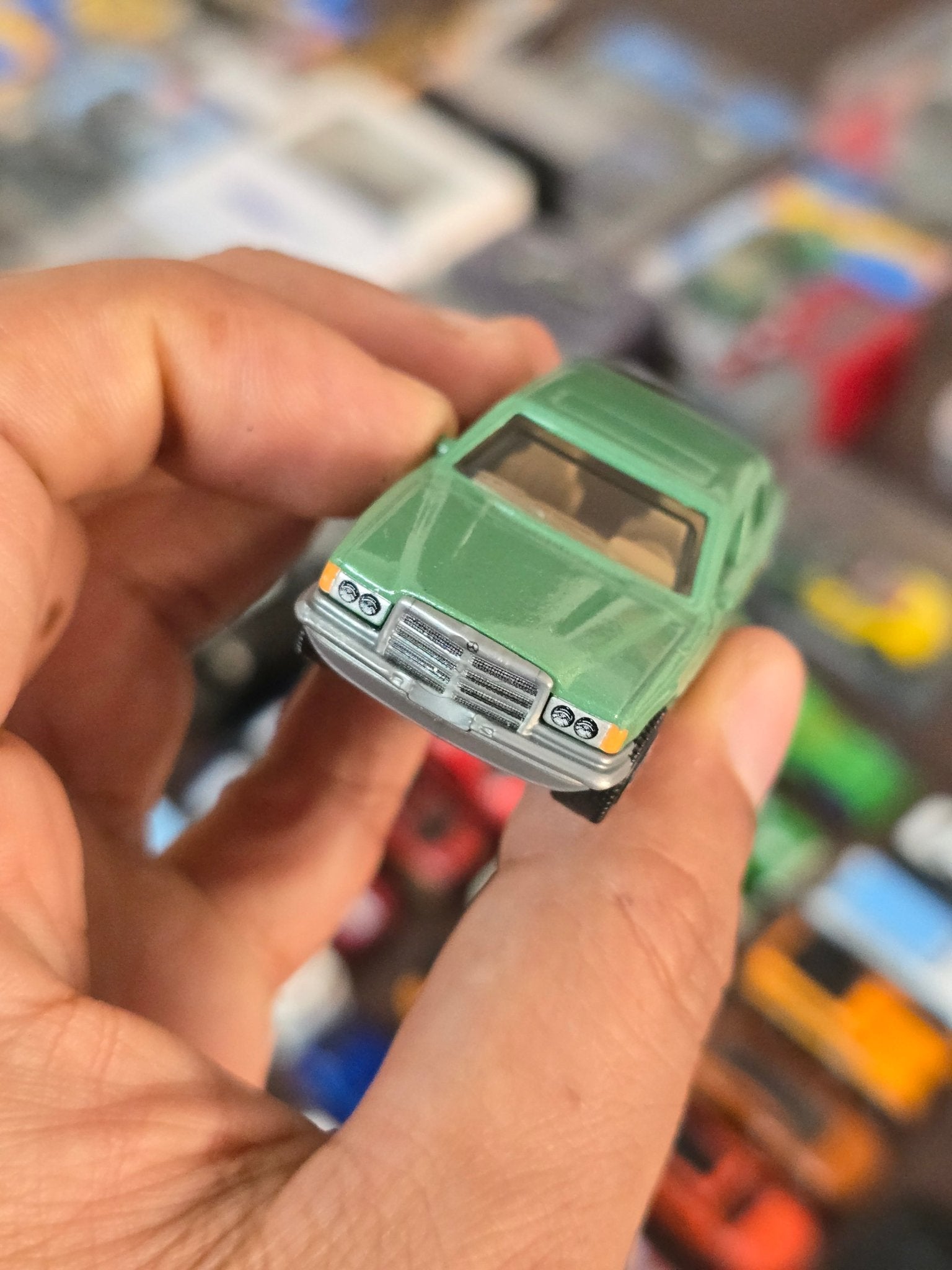Matchbox Moving Parts 1980 Mercedes - Benz 450 SEL - Green (Uncarded - New) - Kinder Logs