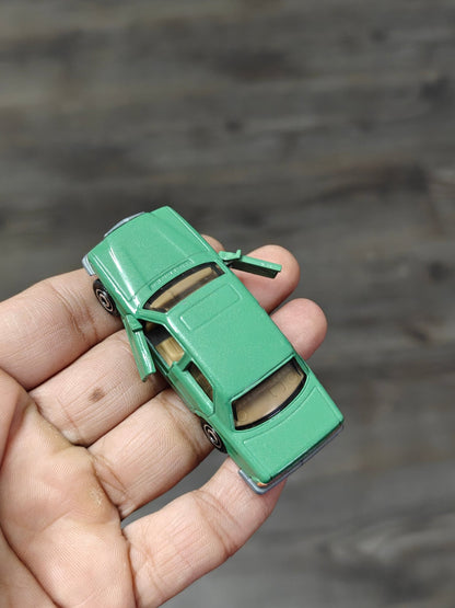 Matchbox Moving Parts 1980 Mercedes - Benz 450 SEL - Green (Uncarded - New) - Kinder Logs