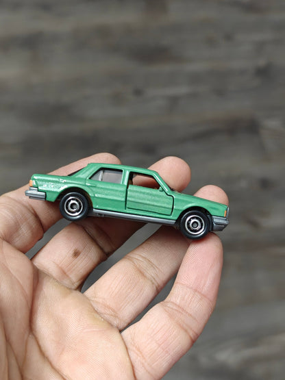 Matchbox Moving Parts 1980 Mercedes - Benz 450 SEL - Green (Uncarded - New) - Kinder Logs