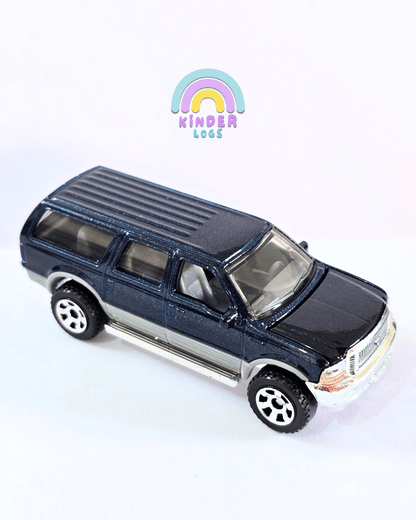 Matchbox Moving Parts 2004 Ford Excursion (Uncarded - New) - Kinder Logs