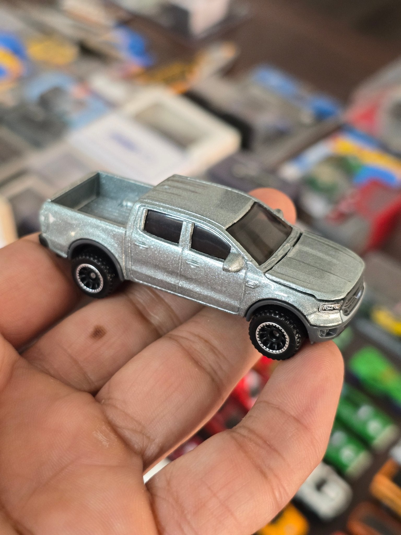 Matchbox Moving Parts 2019 Ford Ranger - Silver (Uncarded - New) - Kinder Logs