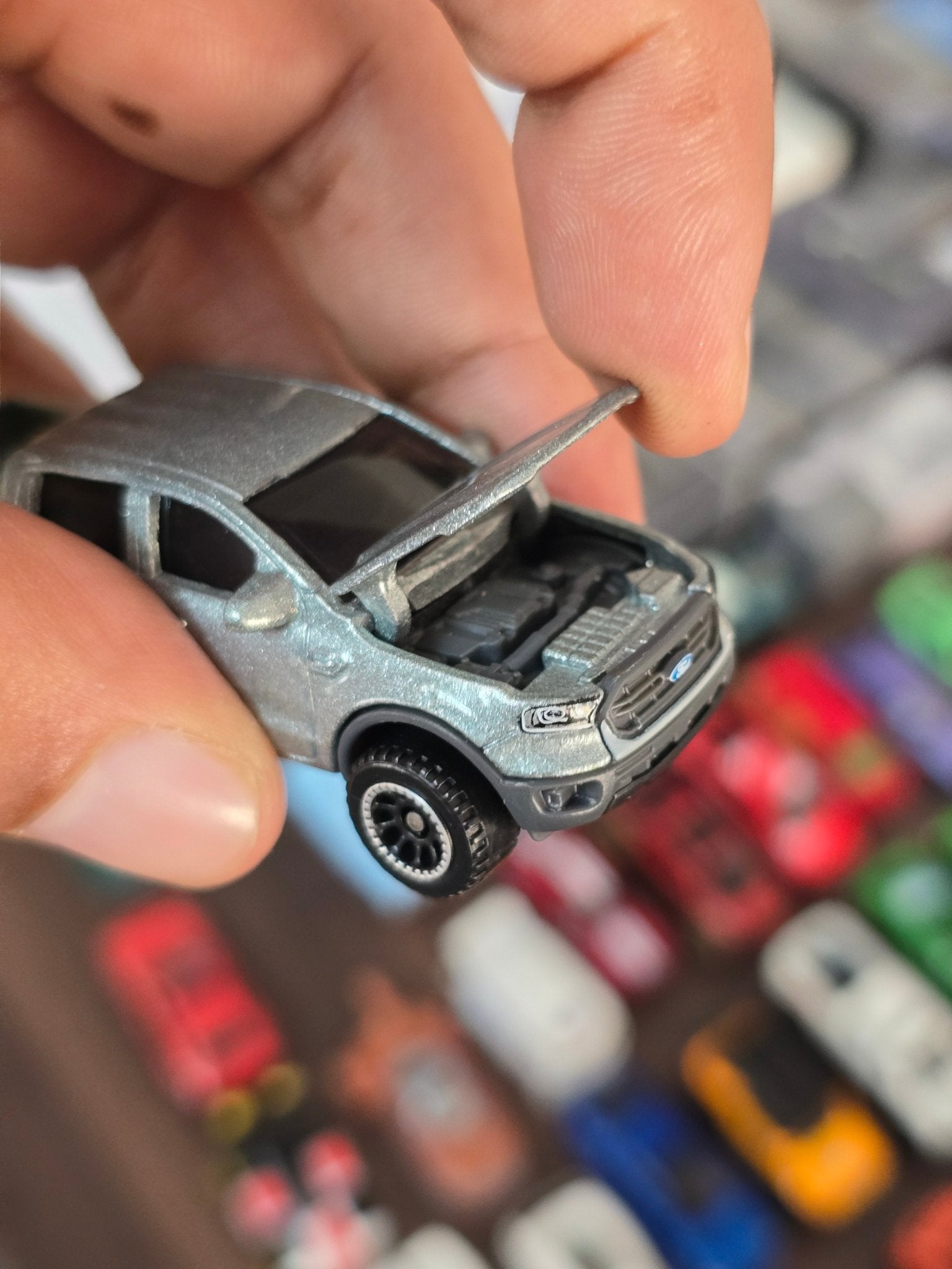 Matchbox Moving Parts 2019 Ford Ranger - Silver (Uncarded - New) - Kinder Logs