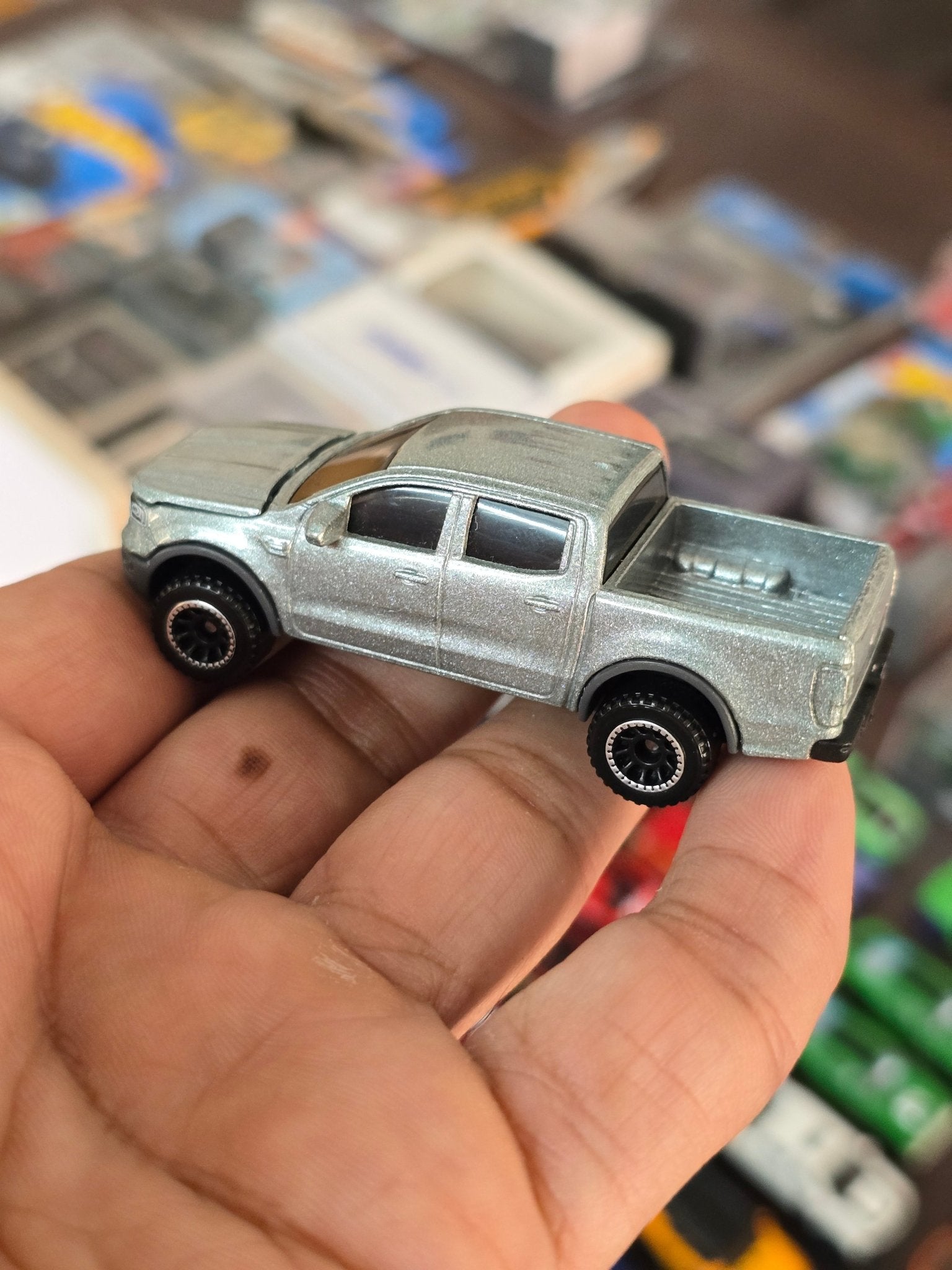 Matchbox Moving Parts 2019 Ford Ranger - Silver (Uncarded - New) - Kinder Logs